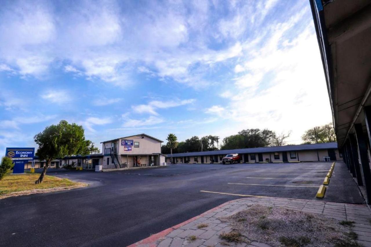 Economy Inn Kingsville Exterior photo